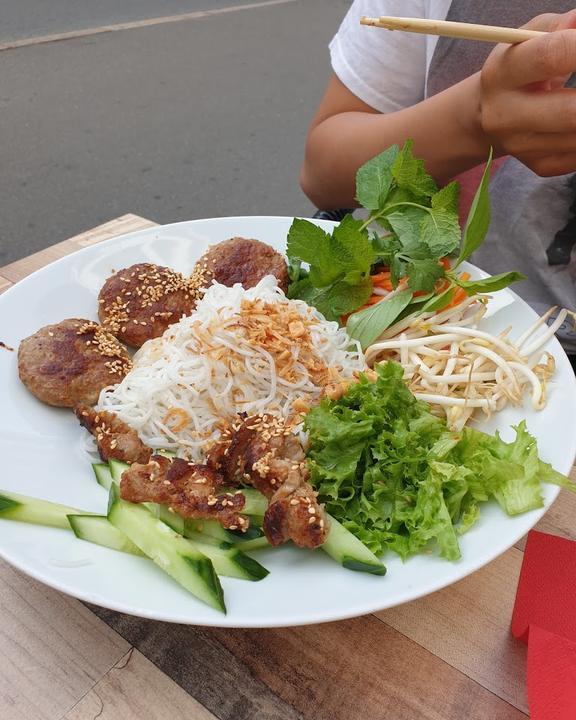 Pho Hanoi & Sushi Bar Ayhan