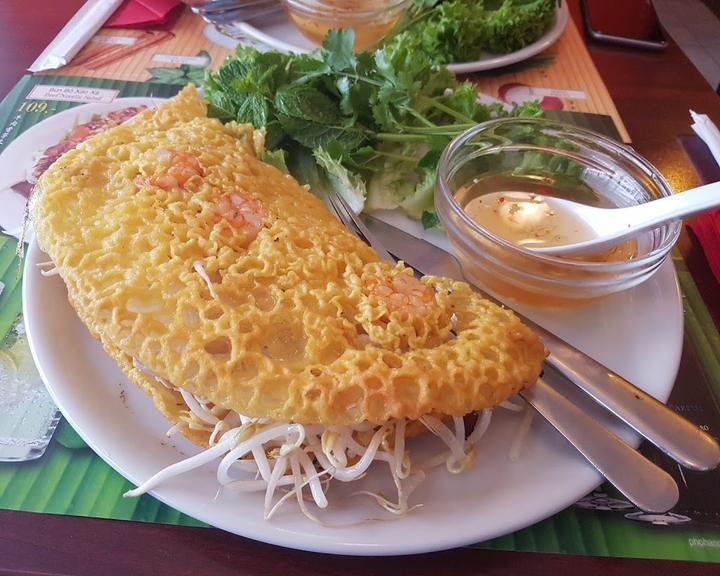 Pho Hanoi & Sushi Bar Ayhan